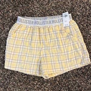 NWT Hollister yellow plaid boxer shorts